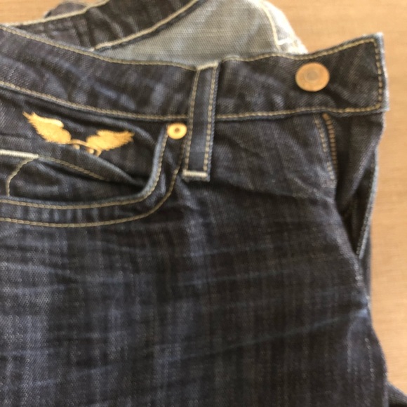 Robin’s Jeans - Picture 6 of 6